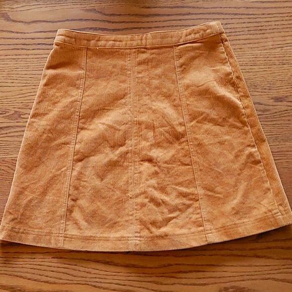 Soprano Mustard Cordaroy Mini Skirt size medium - Picture 6 of 6